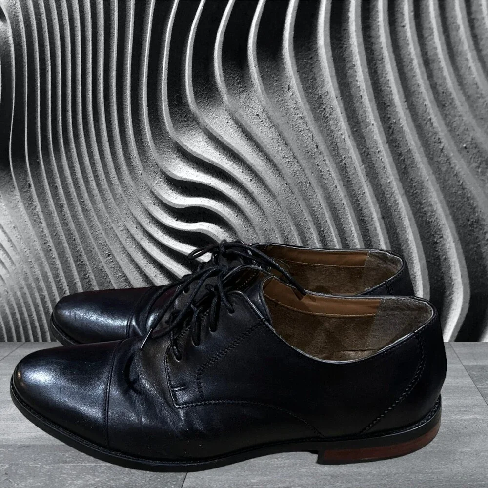 Florsheim Materra Cap Oxford, Size 9D